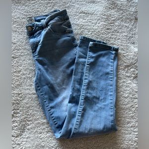 light blue skinny jeans